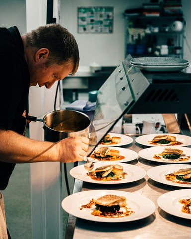Food Experiences & Delivery